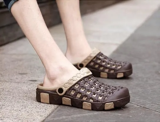 Men's Beach Breathable Clogs